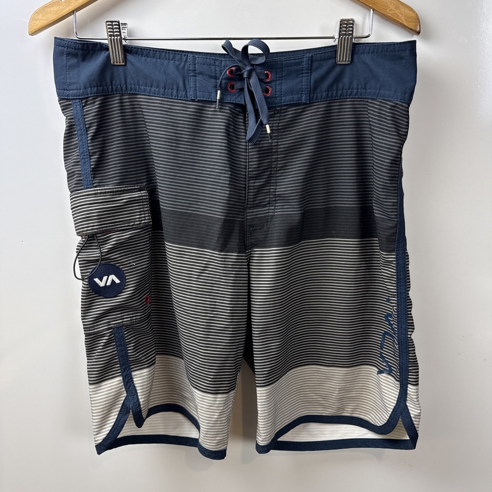 RVCA men's Board Shorts Size 32 Blue / Cream With Stripes